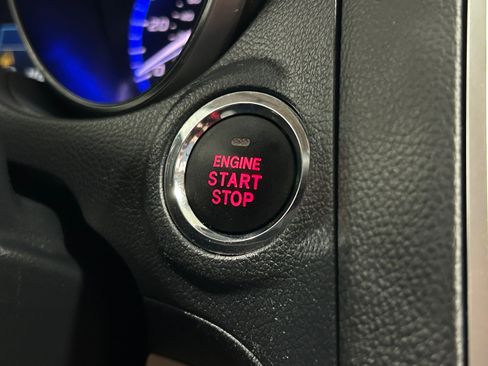 Used 2018 Subaru Outback 2.5i Limited image 9