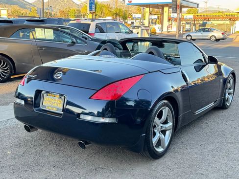 Used 2007 Nissan 350Z Touring RWD image 40