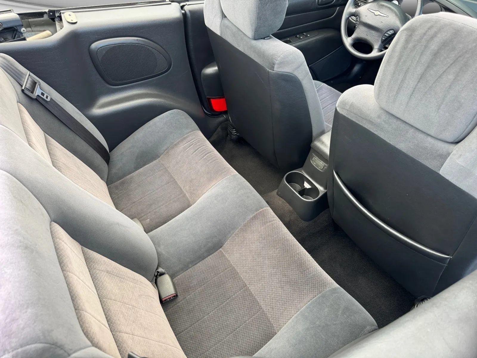 Used 2006 Chrysler Sebring GTC FWD image 23