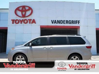 Used 2020 Toyota Sienna LE