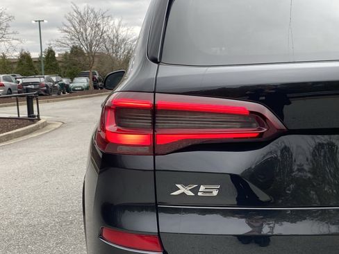 Used 2023 BMW X5 xDrive40i w/ M Sport Package image 50