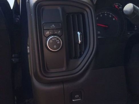 Used 2021 Chevrolet Silverado 1500 Custom image 16