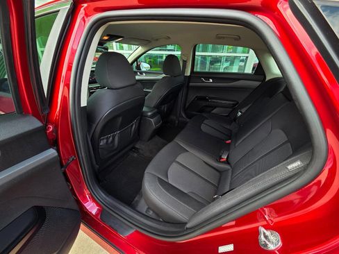 Used 2021 Kia K5 LXS image 12