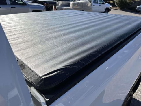 Used 2022 GMC Sierra 1500 Elevation image 11