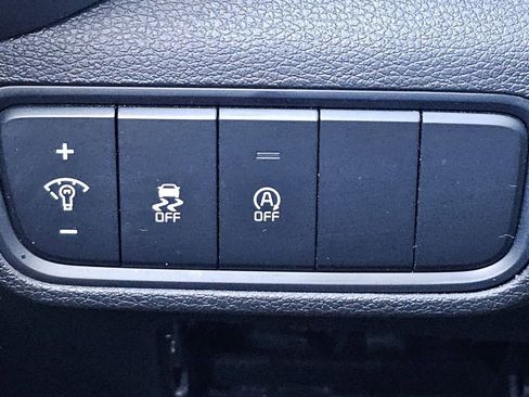 Used 2023 Kia Soul LX w/ Option Group 015 FWD image 14