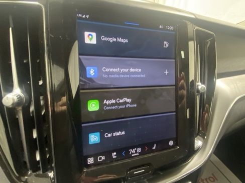 Used 2023 Volvo XC60 B5 Core w/ Climate Package image 18