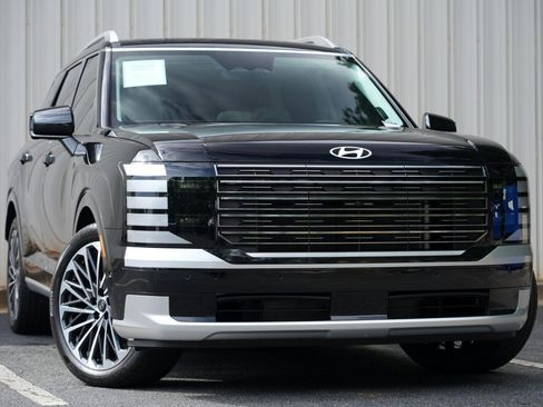 Used 2026 Hyundai Palisade Calligraphy FWD image 4