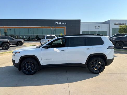 New 2026 Jeep Cherokee Limited AWD/4WD image 2