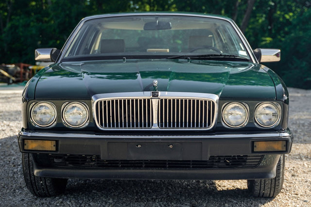 Used 1988 Jaguar XJ6 RWD image 13