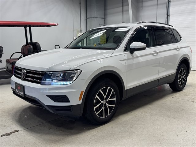 Used 2021 Volkswagen Tiguan SEL FWD image 3