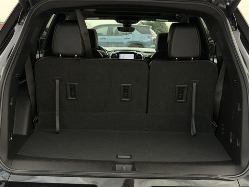 Certified 2022 Chevrolet Traverse Premier w/ Redline Edition image 30