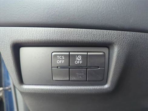 Used 2020 MAZDA CX-5 Touring FWD image 11