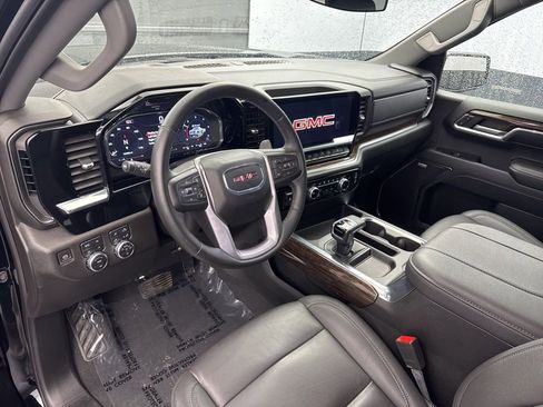 Used 2024 GMC Sierra 1500 Elevation w/ Elevation Premium Package image 12