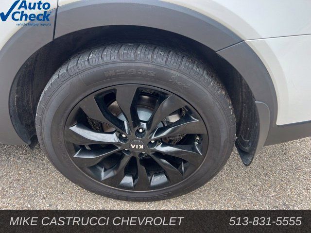 Used 2019 Kia Sorento S FWD image 5