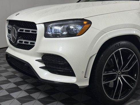 Used 2022 Mercedes-Benz GLS 580 4MATIC image 24