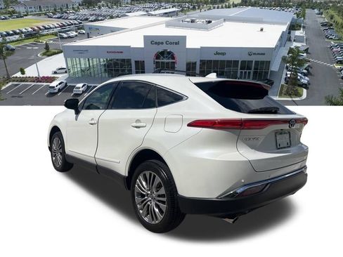Used 2022 Toyota Venza XLE AWD/4WD image 21