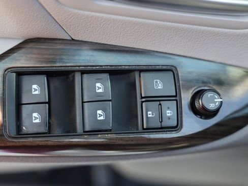 Used 2020 Toyota Sienna XLE image 13