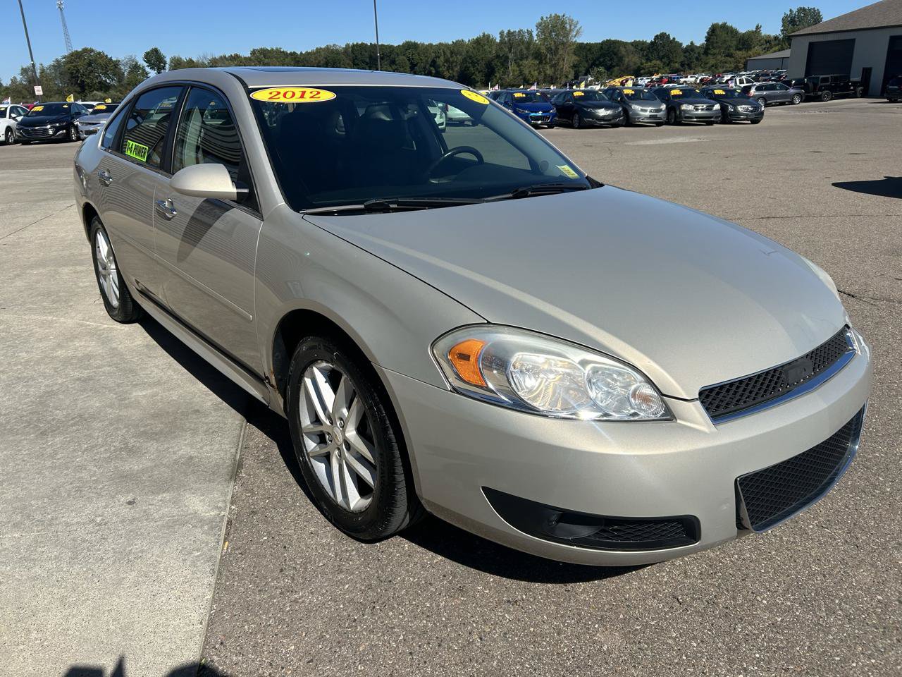 Used 2012 Chevrolet Impala LTZ FWD image 3