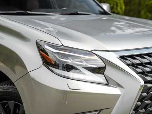 Used 2021 Lexus GX 460 Premium w/ Premium Package AWD/4WD image 8