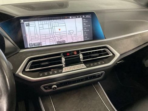 Used 2022 BMW X5 xDrive40i w/ Premium Package AWD/4WD image 21