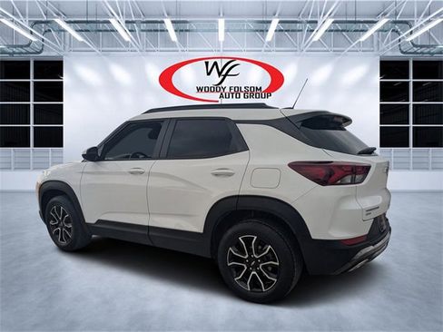 Used 2023 Chevrolet TrailBlazer ACTIV w/ Sun and Liftgate Package image 5