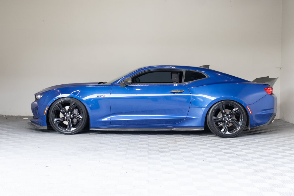 Used 2021 Chevrolet Camaro LT RWD image 7