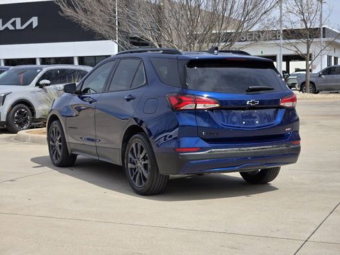 Used 2023 Chevrolet Equinox RS image 3