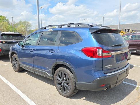 Used 2022 Subaru Ascent Onyx Edition image 6