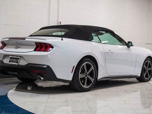 Used 2025 Ford Mustang Premium RWD image 25
