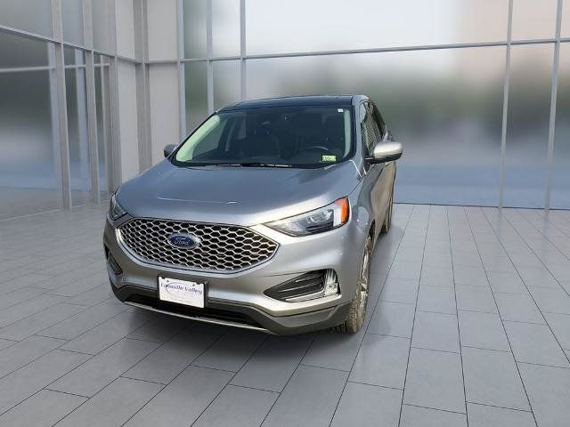 Certified 2024 Ford Edge SEL w/ Convenience Package AWD/4WD image 3
