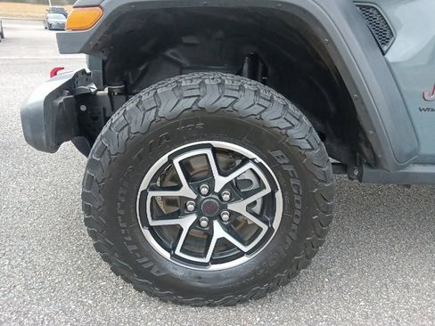 Used 2025 Jeep Wrangler Unlimited Rubicon image 10