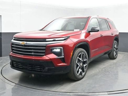 New 2026 Chevrolet Traverse High Country w/ LPO, Floor Liner Package FWD image 10