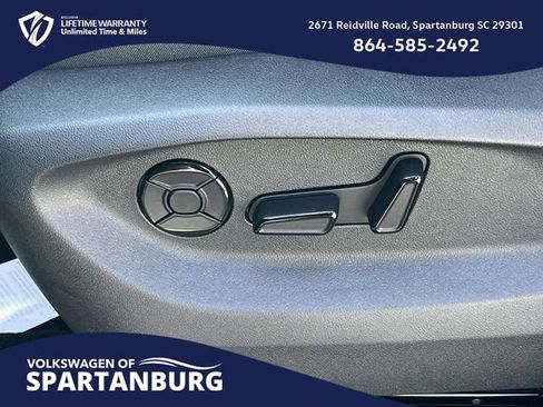 New 2026 Volkswagen Tiguan SE image 18