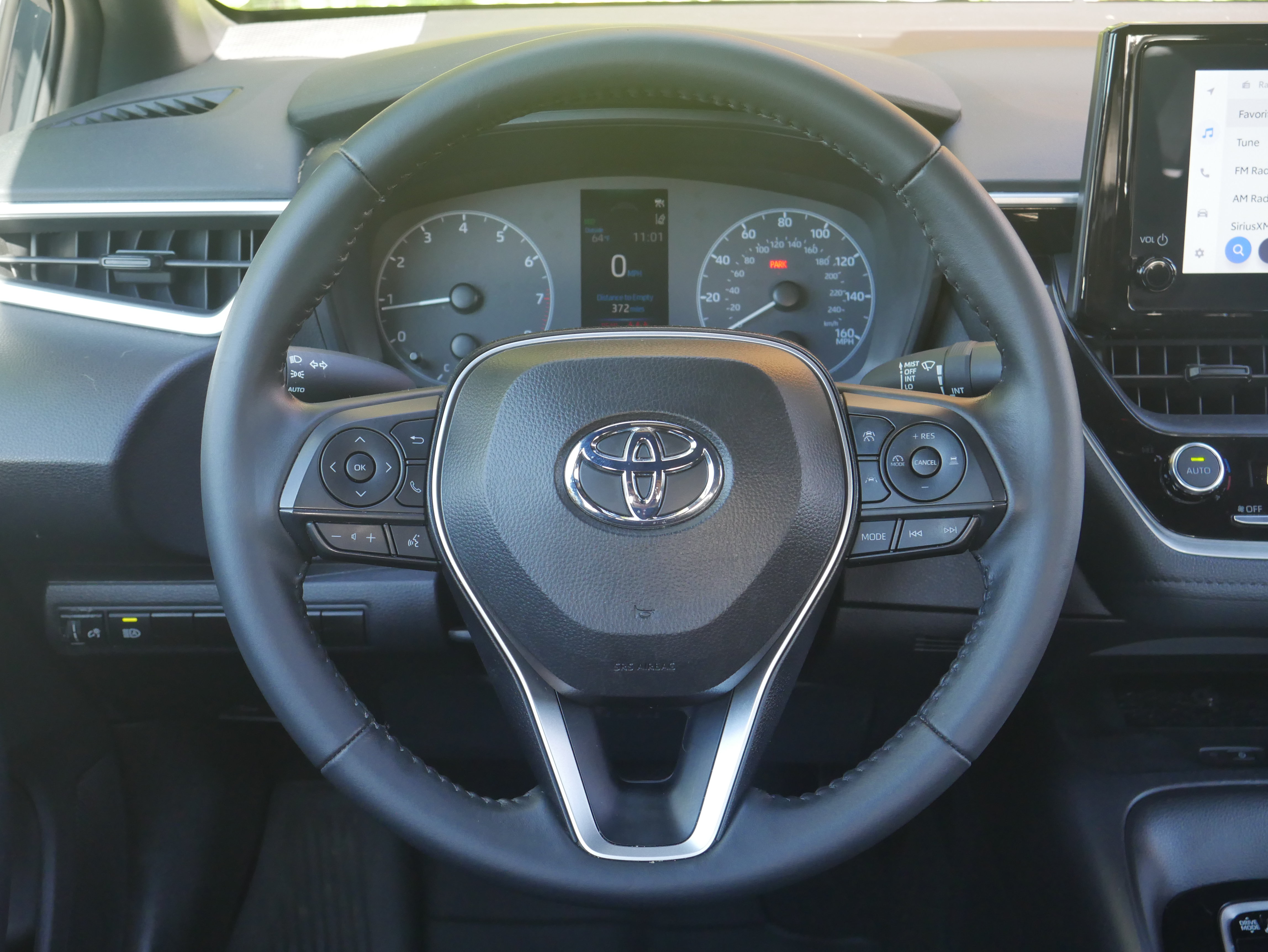 Used 2024 Toyota Corolla SE w/ SE Premium Package FWD image 6