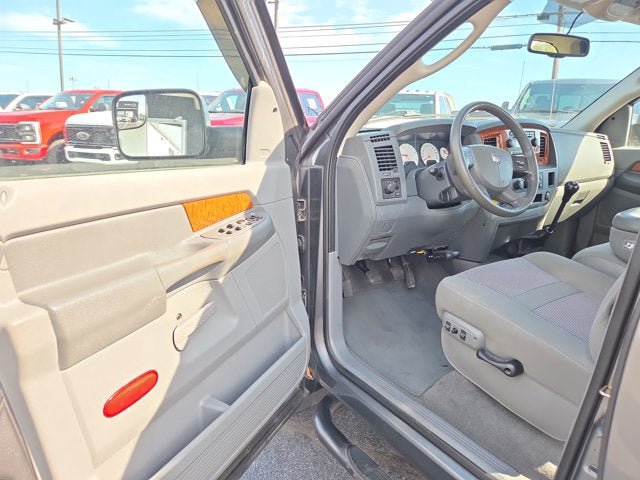 Used 2006 Dodge Ram 3500 Truck SLT w/ Trailer Tow Group RWD image 8