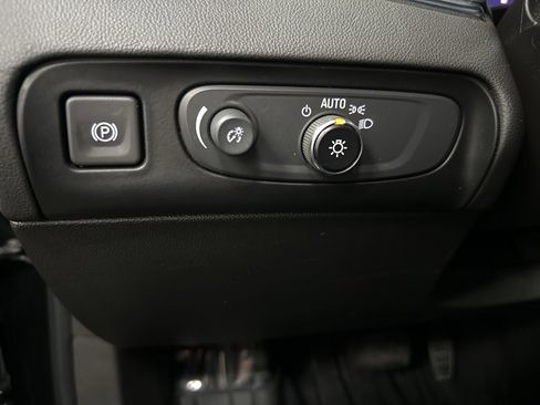 Used 2021 Buick Enclave Essence w/ LPO, Floor Liner Package image 38