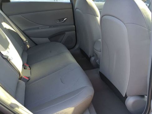 New 2026 Hyundai Elantra SE FWD image 20