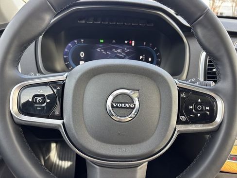 Used 2024 Volvo XC90 B5 Plus image 29