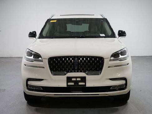 Used 2021 Lincoln Aviator Grand Touring w/ Equipment Group 301A image 2