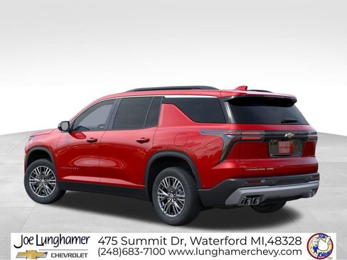 New 2026 Chevrolet Traverse LT AWD/4WD image 3