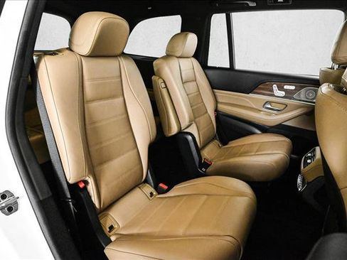 New 2026 Mercedes-Benz GLS 580 4MATIC image 22