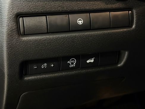 Used 2026 Nissan Rogue SL AWD/4WD image 13