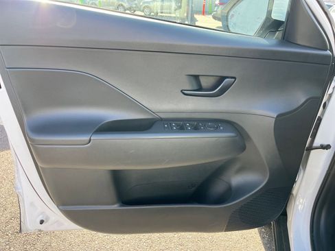 Used 2025 Hyundai Kona SEL image 20