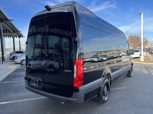 New 2025 Mercedes-Benz Sprinter 2500 image 8