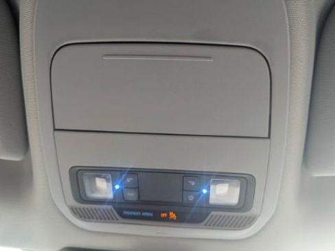 Used 2022 Ford F150 Lightning Pro image 38