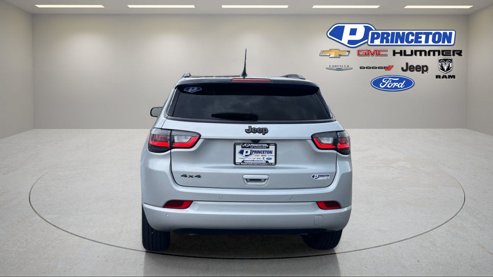 Used 2025 Jeep Compass Limited w/ High Altitude Package AWD/4WD image 6