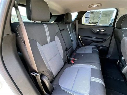Used 2023 Chevrolet Blazer LT image 20