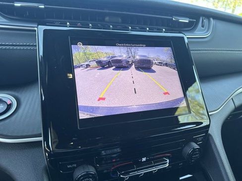 New 2025 Jeep Grand Cherokee L Laredo image 28