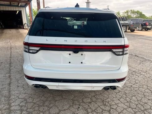 Used 2025 Lincoln Aviator Reserve w/ Equipment Group 201A AWD/4WD image 5