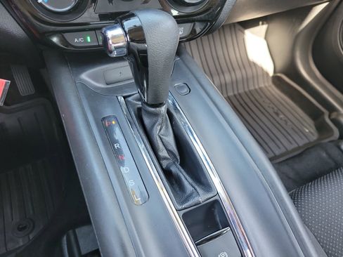 Used 2022 Honda HR-V LX image 26